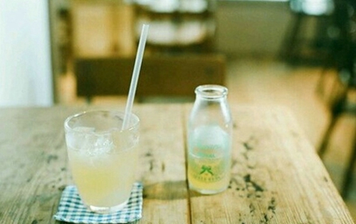 深夜里一個(gè)人心痛的傷感說(shuō)說(shuō)帶圖片 你們九九我八十一難2