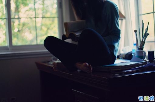 眼前人是心上人的關(guān)于感情的經(jīng)典句子 一句話觸動你內(nèi)心的愛情句子大全1