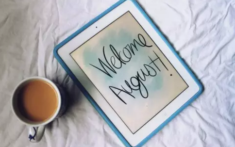 再見七月八月你好圖片說說2018最新版 唯美好聽的八月你好說說配圖8