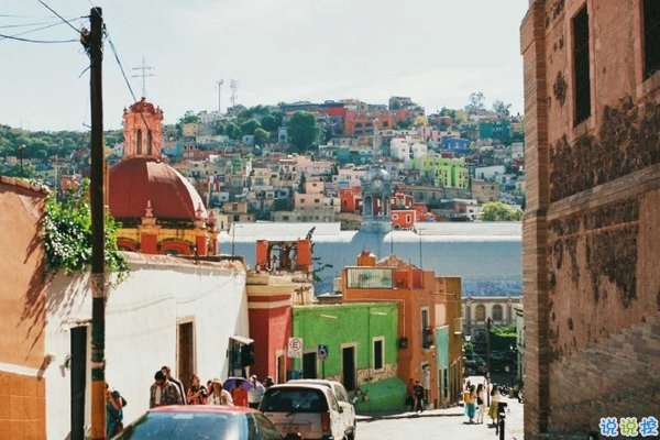 文字控喜歡的簡(jiǎn)單唯美的一句話(huà)說(shuō)說(shuō)帶圖片 煙塵滾滾一路行來(lái)我應(yīng)是迷了路了5