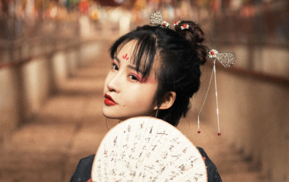 唯美仙氣十足的古風(fēng)詩詞說說帶圖片9