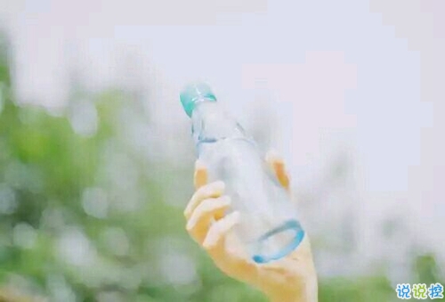 深夜傷心說(shuō)說(shuō)心情短語(yǔ)帶圖片 傷心說(shuō)說(shuō)短句子心情不好配圖1