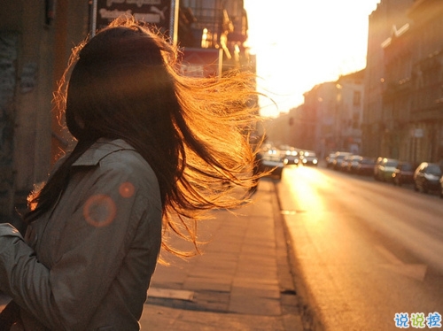 治愈系個(gè)性唯美說說帶圖片 2018朋友圈很火的唯美文藝說說配圖7