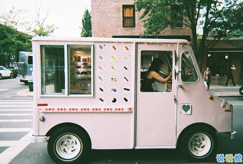 每個(gè)姓氏都有自己的一首小詩 快來找找有沒有你2