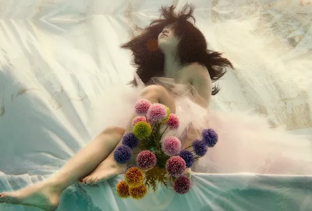 關(guān)于女人的經(jīng)典語錄太經(jīng)典了霸氣精選1