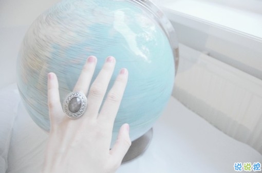 每個(gè)姓氏都有自己的一首小詩 快來找找有沒有你12