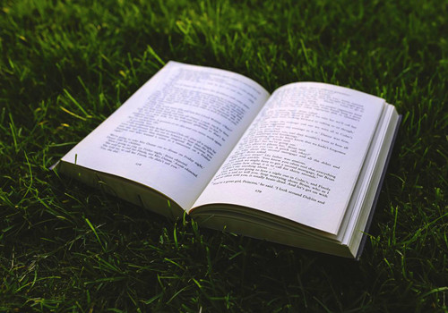 痛徹心扉的傷感愛情說說帶圖片 我在每個下雨天想起你4