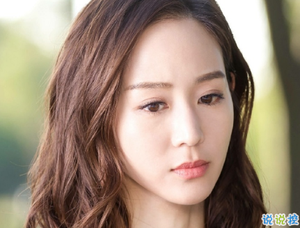 很唯美的愛情說說帶圖片大全 別因?yàn)樘珢垡粋€(gè)人而失去了自己8