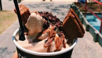 那些讓人捧腹大笑的搞笑職場生活說說帶圖 發(fā)呆是每個(gè)上班族的心愿15