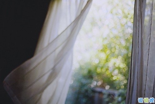 2018每一個(gè)字都描繪特別美的唯美說說配圖 2018超唯美的經(jīng)典說說2