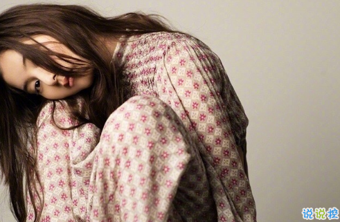 文字控圖片說(shuō)說(shuō)精選：希望你能越來(lái)越喜歡我，然后表現(xiàn)得明顯一點(diǎn)7