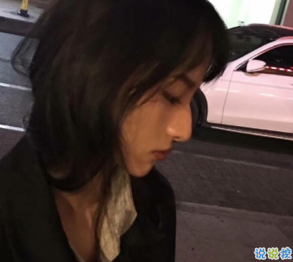 唯美好聽(tīng)適合女生的說(shuō)說(shuō)帶圖片 寧愿像個(gè)孩子不肯看太多事7