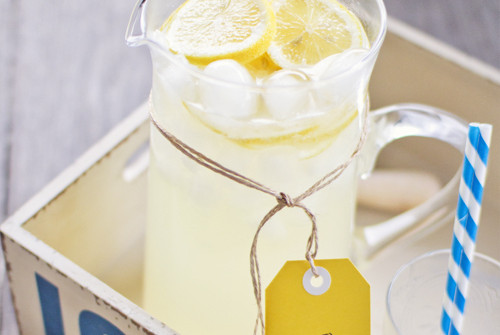 正能量的句子經(jīng)典語(yǔ)句 要抹去懊悔終究只有繼續(xù)不斷努力2