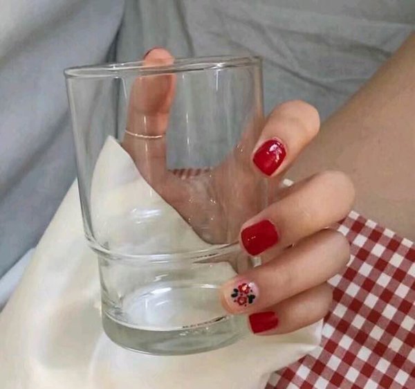 關(guān)于愛情和喜歡一個(gè)人的心事的經(jīng)典圖片說說3