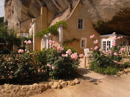 關(guān)于生活人生的超勵(lì)志圖片說說 幸福就是放大快樂幸運(yùn)就是熬過不幸5