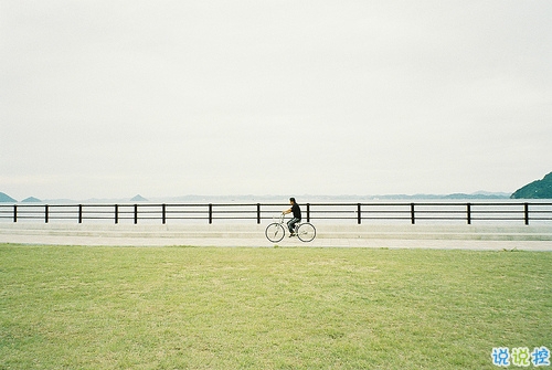 精辟犀利的愛情說說大全帶圖片 這些描寫愛情的句子太絕了14