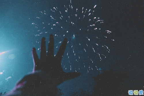 男生被分手的說說心情短語 一瞬間心如刀絞的傷感句子2