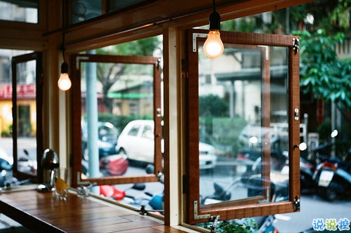 很經(jīng)典的哲理說說帶圖片發(fā)朋友圈 2018很經(jīng)典的朋友圈說說2