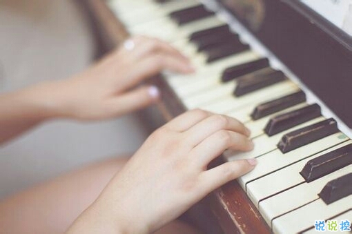 選擇放棄的傷感愛情說說帶圖片 描述對愛情感到無奈的說說11