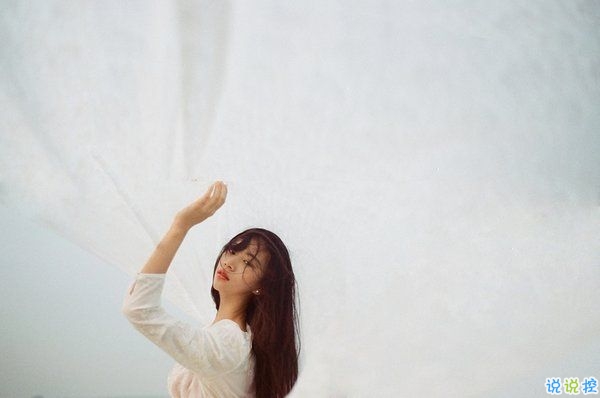 關(guān)于那些悄悄喜歡一個人的心情的心酸句子和圖片8