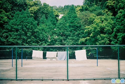 提到離別掩不住的傷感說(shuō)說(shuō) 和朋友離別時(shí)發(fā)的文藝傷感說(shuō)說(shuō)1