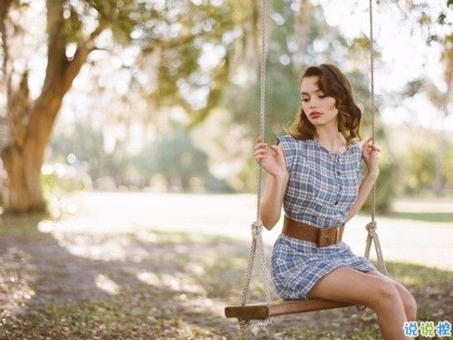 簡(jiǎn)單而又唯美有哲理的英文說說帶圖片 你醒在別人的夢(mèng)里4