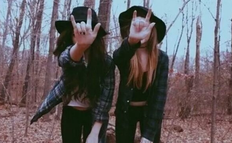 致閨蜜心情圖片說說帶字:感謝在最美的年華遇見你8