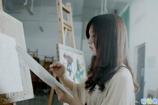 關(guān)于青春年華浪漫唯美的愛情句子 年少的笑漾著微光6