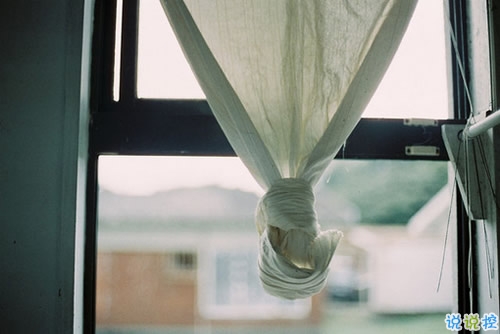 青春年少慢慢成長(zhǎng)變得成熟的個(gè)性說說帶圖片 2018很經(jīng)典的成熟個(gè)性說說4