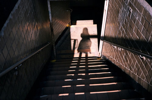 關(guān)于愛情很有哲理的經(jīng)典長(zhǎng)說說?愛情是什么？10