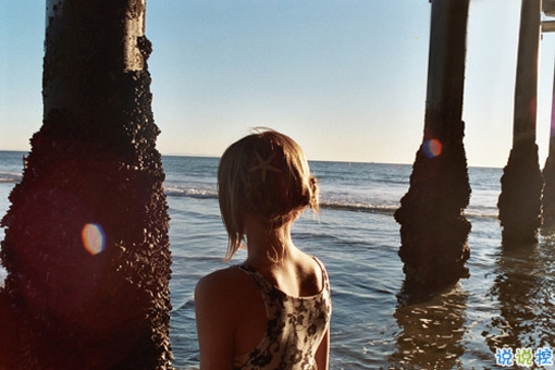 簡單的一句話唯美有哲理的英文句子 時(shí)間可以治愈一切2