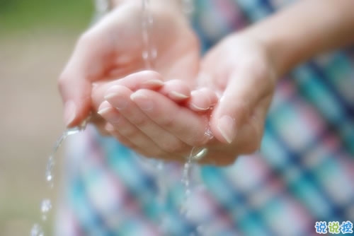 28條經(jīng)典愛情說說句子 形容美好愛情的說說簡(jiǎn)短2