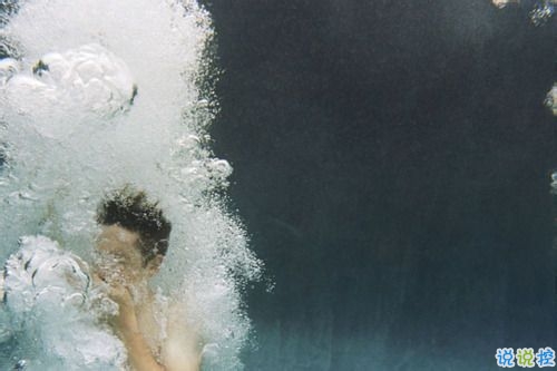 感情是最痛的一道傷疤傷感句子大全 很難過憂傷的傷感句子1