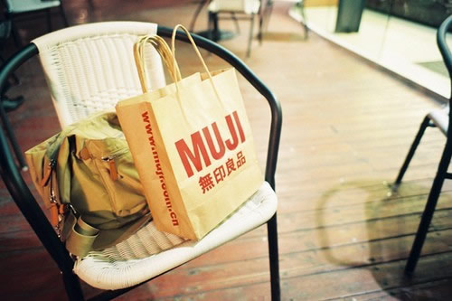 超甜蜜的戀愛中的小情侶適合發(fā)的愛情說說帶圖片 寫盡千山落筆是你7