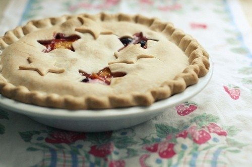 關(guān)于現(xiàn)實生活人生的哲理說說帶圖片 一個人活著應(yīng)該永遠要把目光投向遠方10