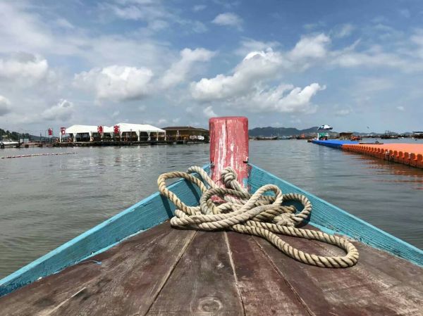 愛(ài)情中感到心累的說(shuō)說(shuō) 歲月都累了我不想等你了2