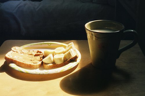 深夜里一個(gè)人心痛的傷感說(shuō)說(shuō)帶圖片 你們九九我八十一難15