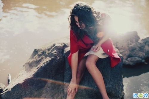 2018最精辟最火的愛情說說配圖 關(guān)于愛情的經(jīng)典哲理說說3