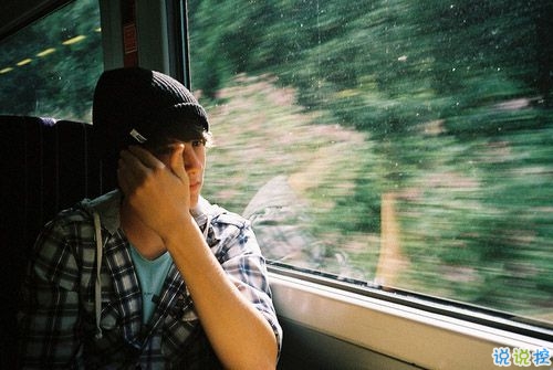 有些壓抑的感到心煩意亂的傷感說說 一個人很難過心煩的傷感說說2