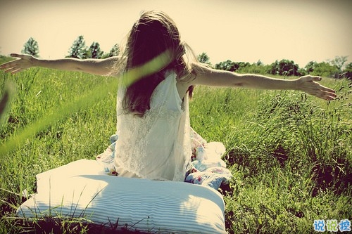 一個人跨年的傷感說說帶圖片 2019年跨年說說傷感有點想哭10