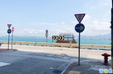 抖音比水還干凈的句子帶圖片精選14條 簡(jiǎn)單又干凈的唯美說(shuō)說(shuō)配圖7