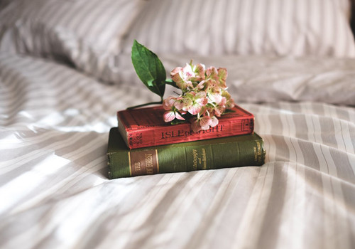 痛徹心扉的傷感愛情說說帶圖片 我在每個下雨天想起你6