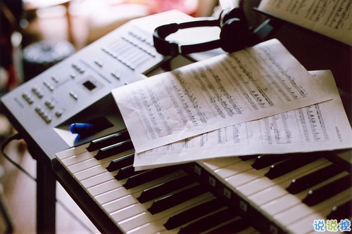 日常愛情說說經典有意義帶圖片 我喜歡你來自心臟不是口腔6