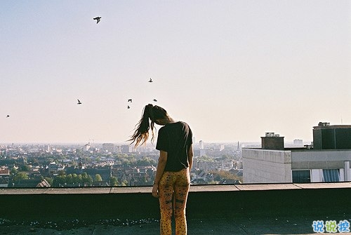 讓人瞬間紅了眼眶的歌詞傷感難過圖片說說 人生若如初見8