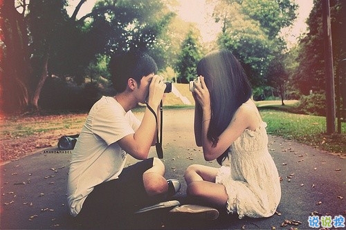 痛到心碎的傷感說說配圖 生活很現(xiàn)實(shí)的傷感說說8