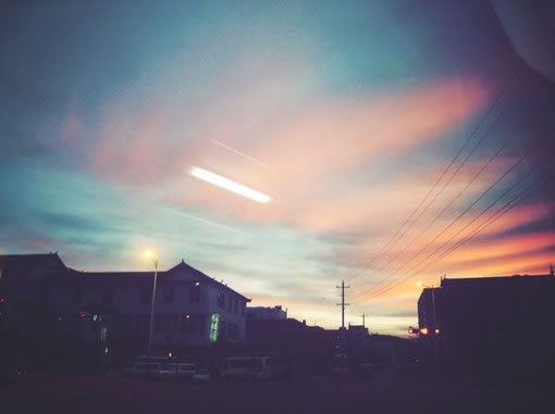 關(guān)于愛情的有些傷感難過的說說帶圖片 遇你之后步步都難走7