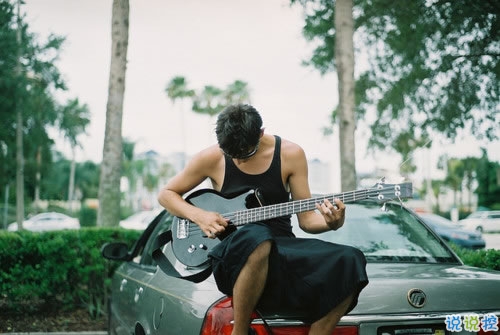 2018點(diǎn)贊最多的說(shuō)說(shuō)加圖片：速熱的人也速凍，熱鬧的人易散場(chǎng)7