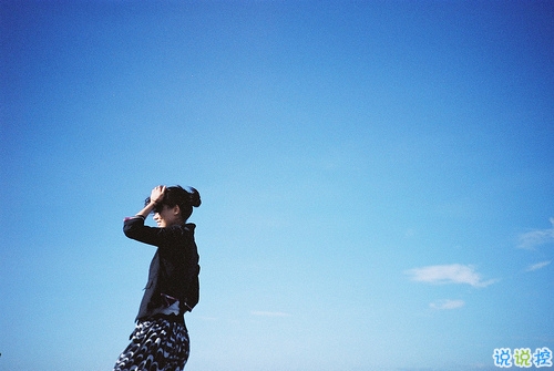 比較有詩意的愛情說說帶點(diǎn)傷感 傷感句子合集能走入女孩子內(nèi)心15