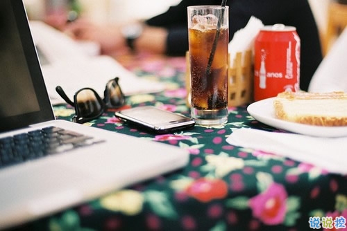 人生路上不斷拼搏的個性說說帶圖片 2019最新微信勵志個性說說配圖1