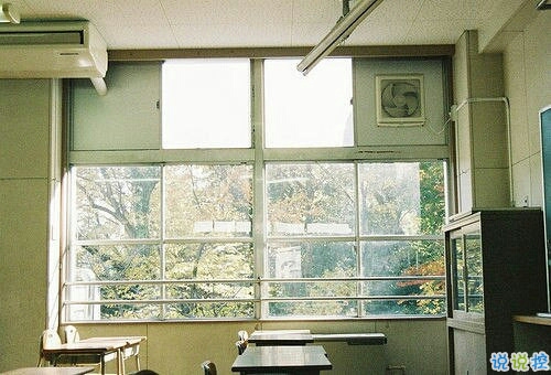 一個(gè)人情緒低落的傷感說(shuō)說(shuō)帶圖片 受過(guò)傷流過(guò)淚的難過(guò)說(shuō)說(shuō)5